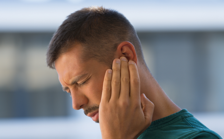 Du betrachtest gerade Tinnitus als Führungskraft: Stressalarm im Kopf